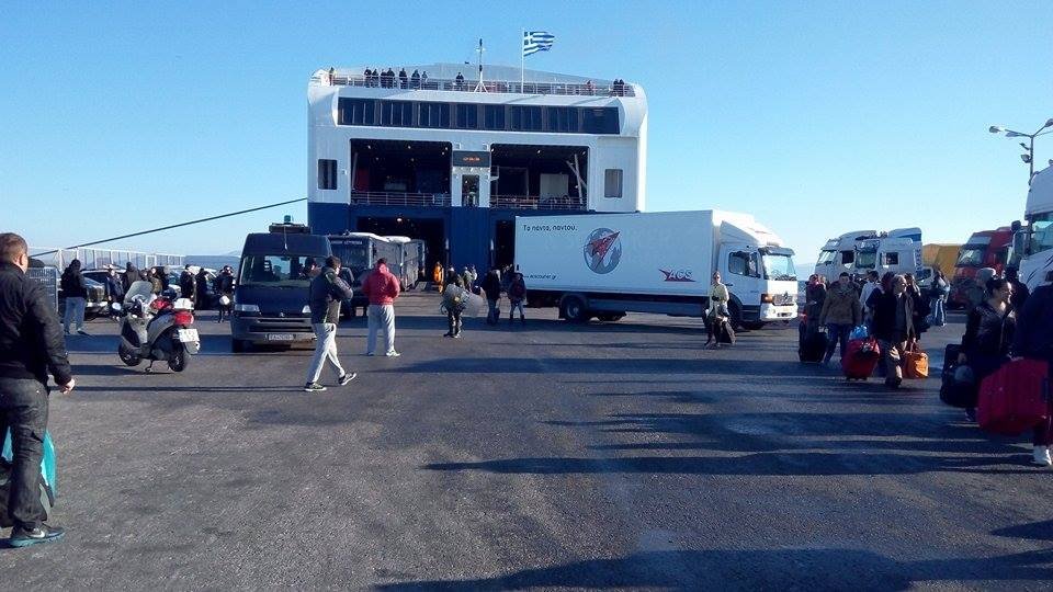 Ενισχύονται οι δυνάμεις των ΜΑΤ στην Κω -Εφτασαν κλούβες από την Αθήνα [εικόνες] | iefimerida.gr 0