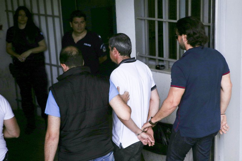 Αυτός είναι ο άνδρας των ΜΑΤ που στραγγάλισε την 7χρονη κόρη του [εικόνες] | iefimerida.gr 4