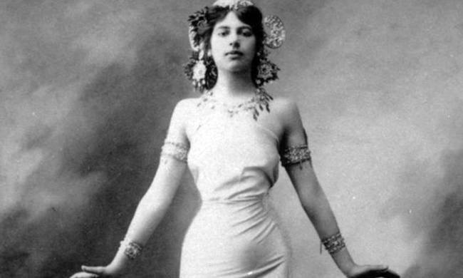 Μάτα Χάρι -Η χορεύτρια που έγινε φημισμένη κατάσκοπος και εκτελέστηκε ως πράκτορας [εικόνες] | iefimerida.gr 0