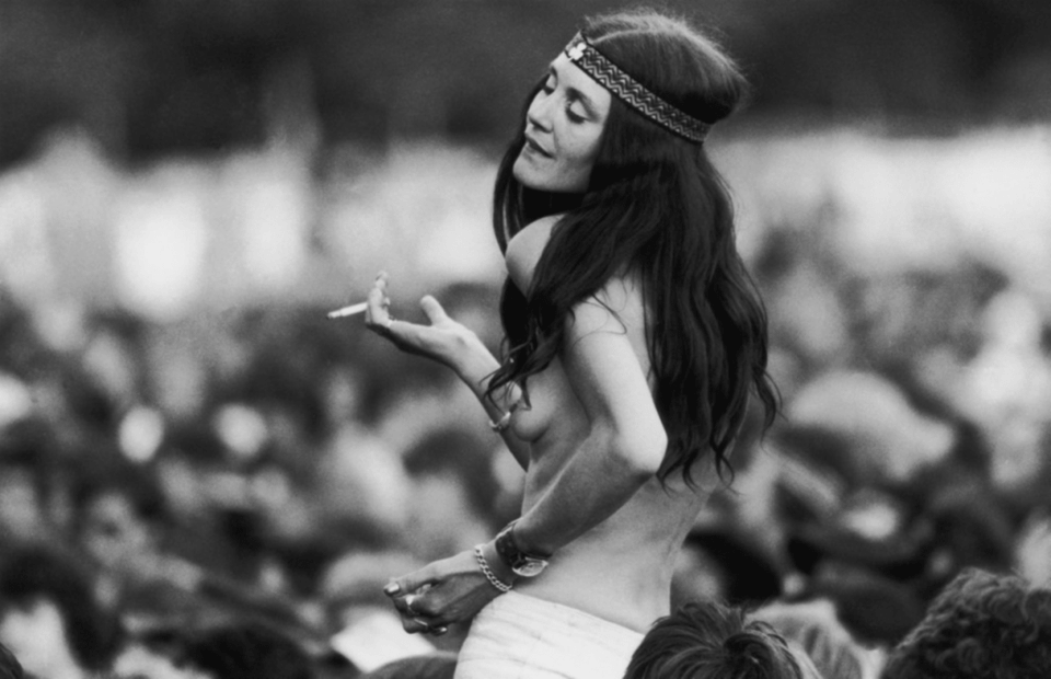 Αρχίζει την Παρασκευή το Φεστιβάλ στα Μάταλα -Εκεί που ανθούν οι χίπις [εικόνες] | iefimerida.gr 1