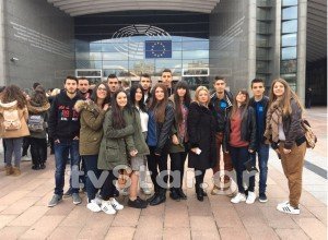 Μαθητές από την Ευρυτανία στις Βρυξέλλες-Βρίσκονται μέσα στο Ευρωκοινοβούλιο | iefimerida.gr 3
