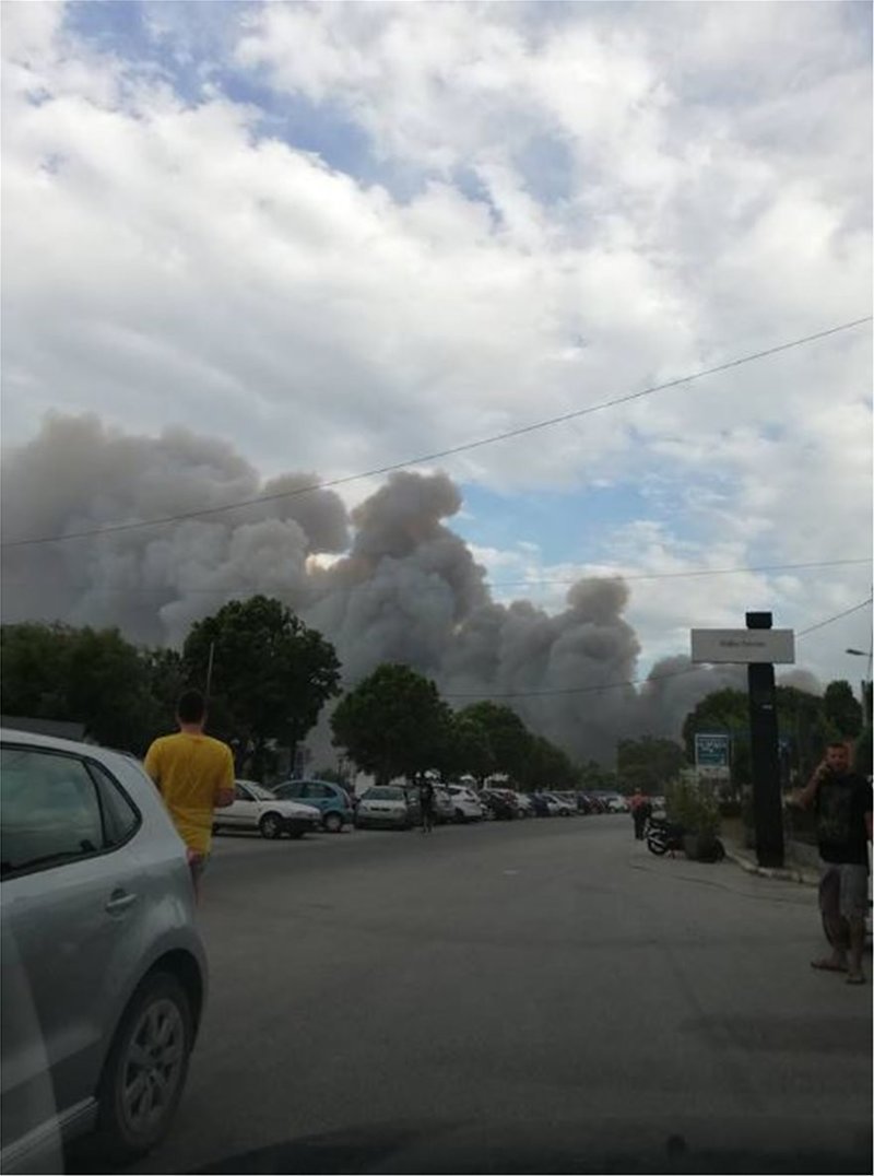 Σε κατάσταση εκτάκτου ανάγκης η Αττική -Ανεξέλεγκτες οι φωτιές [βίντεο] | iefimerida.gr 2