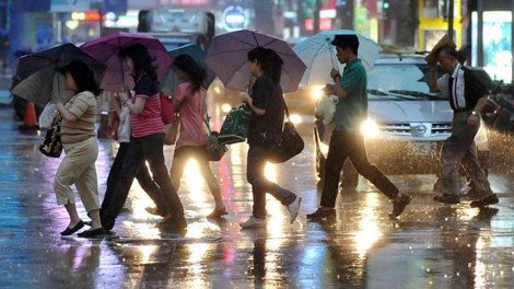 Ταϊβάν: Ενας νεκρός και ένας αγνοούμενος από τον τυφώνα Μάτμο [εικόνες & βίντεο] | iefimerida.gr 0