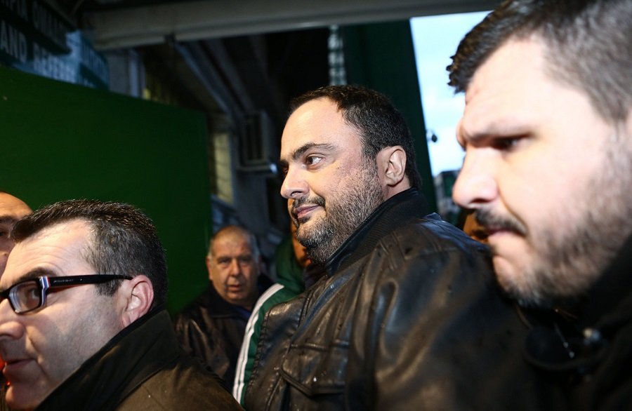 Η χειρονομία του Περέιρα και τα επεισόδια που στιγμάτισαν το ντέρμπι [εικόνες] | iefimerida.gr 1