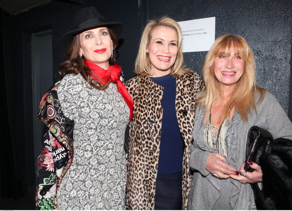 Αυτή είναι η μαμά της Δήμητρας Ματσούκα -Εντυπωσιακό χαμόγελο και ντύσιμο [εικόνες] | iefimerida.gr 1