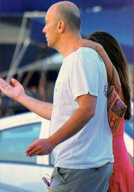 Διακοπές στη Ρόδο... κατα λάθος για Ματσούκα και Φιξ [εικόνες] | iefimerida.gr 1