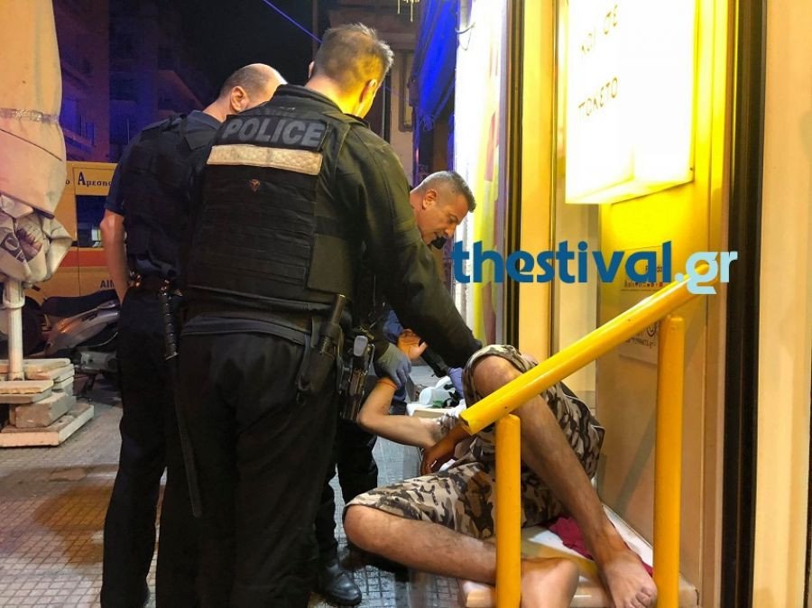 Θεσσαλονίκη: Μάλωσαν και τον μαχαίρωσε στο λαιμό και στο στήθος [εικόνα & βίντεο] | iefimerida.gr 0