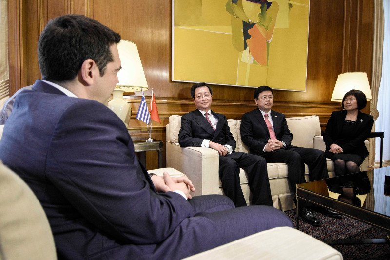 Κινεζική απόβαση στο Μέγαρο Μαξίμου -Καρέ καρέ οι υπογραφές της συμφωνίας με την Cosco [εικόνες] | iefimerida.gr 9