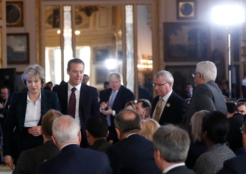 Η Τερέζα Μέι μίλησε: Πάμε για σκληρό Brexit! -Απειλές στην Ευρώπη | iefimerida.gr 5