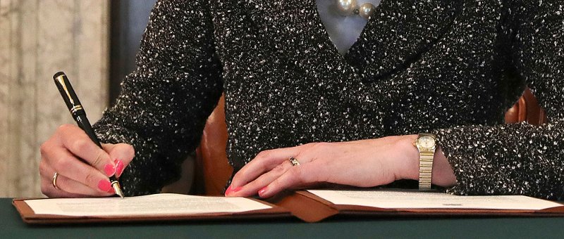 Ξεκινά και επίσημα το Brexit -Η Μέι υπέγραψε την επιστολή | iefimerida.gr 0