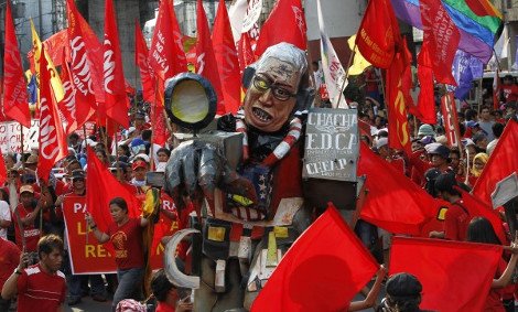 Εκατομμύρια άνθρωποι τίμησαν την Εργατική Πρωτομαγιά σε όλο τον κόσμο: Διαδηλώσεις, χρώματα, αλλά και επεισόδια [εικόνες] | iefimerida.gr 15