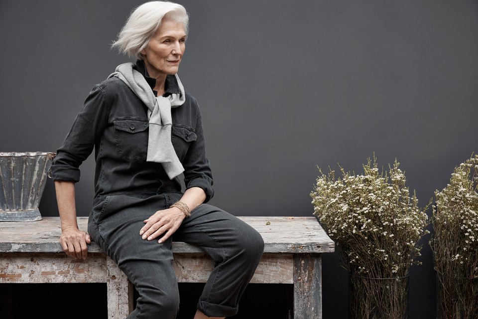 Το εκπληκτικό στιλ μιας 68χρονης, με άσπρα μαλλιά [εικόνες] | iefimerida.gr 0