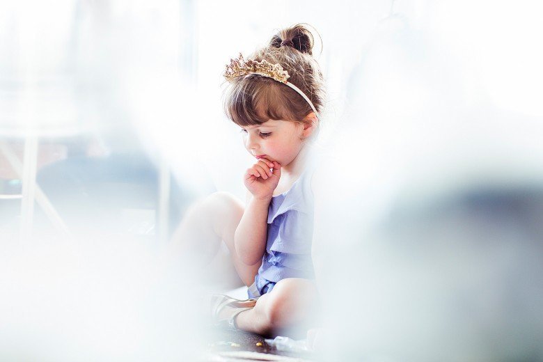 Μία σχεδιάστρια μόλις τεσσάρων ετών: Το παιδί-θαύμα της μόδας που ήδη ετοίμασε την πρώτη κολεξιόν [εικόνες] | iefimerida.gr 4