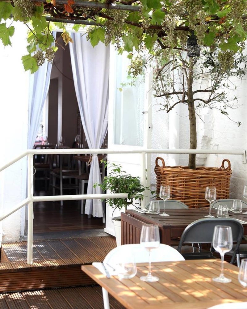 MAZI: Το ελληνικό εστιατόριο στο Νότινγκ Χιλ που έμαθε τους Λονδρέζους να τρώνε χταπόδι και φάβα [εικόνες] | iefimerida.gr 7