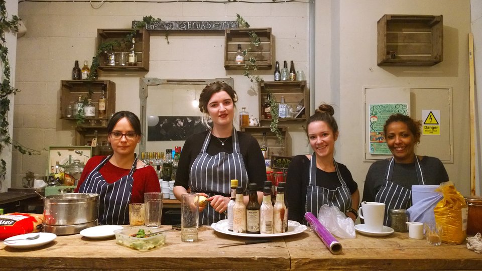 «Μαζί μας» -Το εστιατόριο στο Λονδίνο που προσλαμβάνει μόνο πρόσφυγες [εικόνες] | iefimerida.gr 3