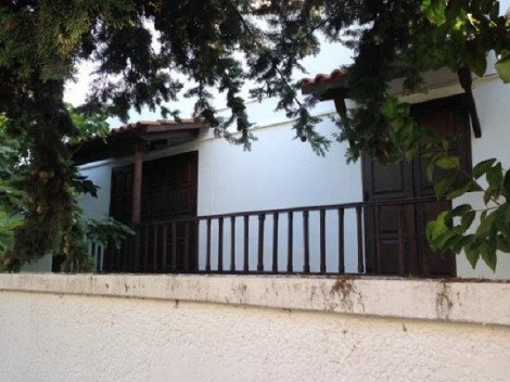 «Βλέπουν» Μαζιώτη πίσω από τη γιάφκα των ληστών του Διστόμου -Τι βρήκε η ΕΛ.ΑΣ. στη Νέα Μάκρη [εικόνες] | iefimerida.gr 1