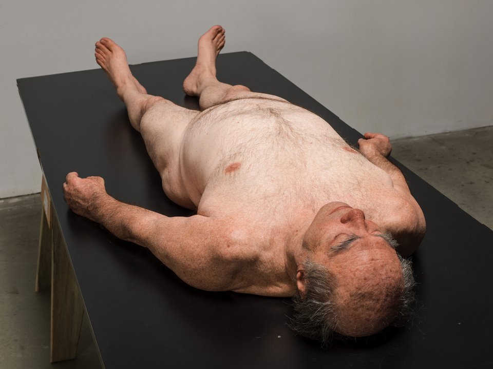 Αποδομώντας την παιδικότητα: Η νέα έκθεση του Πολ Μακ Κάρθι που συγκλονίζει [εικόνες] | iefimerida.gr 2