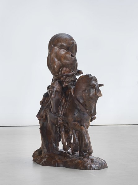 Αποδομώντας την παιδικότητα: Η νέα έκθεση του Πολ Μακ Κάρθι που συγκλονίζει [εικόνες] | iefimerida.gr 4