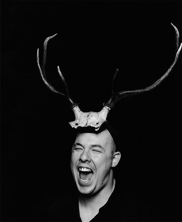 Alexander McQueen: Ενα ταλέντο που έσβησε νωρίς [εικόνες & βίντεο] | iefimerida.gr 3