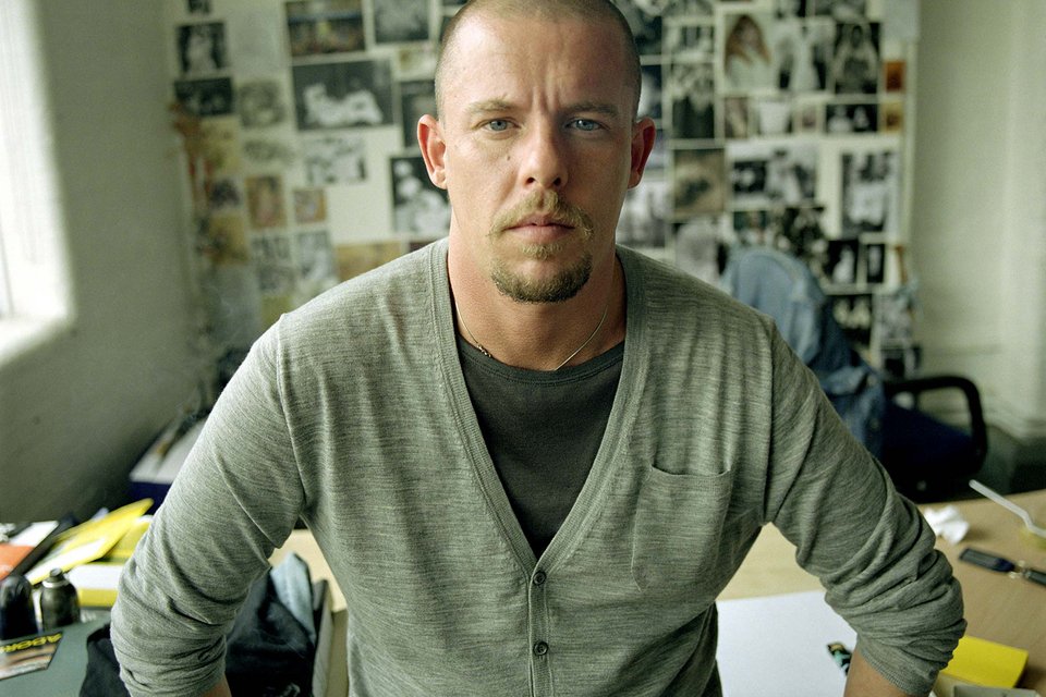 Alexander McQueen: Ενα ταλέντο που έσβησε νωρίς [εικόνες & βίντεο] | iefimerida.gr 0