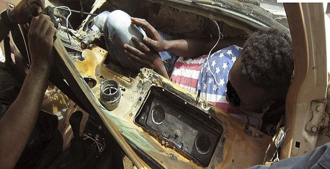 Μαρόκο: Προσπάθησε να περάσει τα σύνορα κρυμμένος σε ταμπλό αυτοκινήτου [εικόνες]   | iefimerida.gr 0