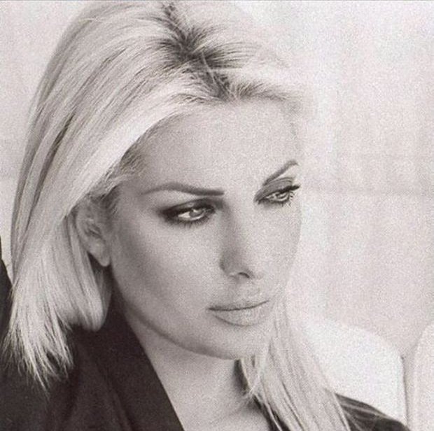 Ελένη Μενεγάκη: Δείτε την με μαγιό το 1996 [εικόνες] | iefimerida.gr 1