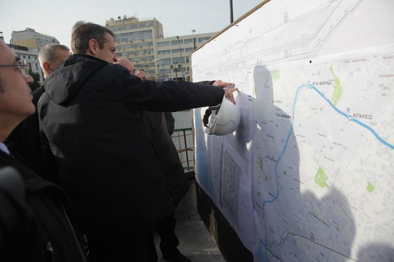 Στο εργοτάξιο του Μετρό Πειραιά ο Κυριάκος Μητσοτάκης [εικόνες] | iefimerida.gr 0