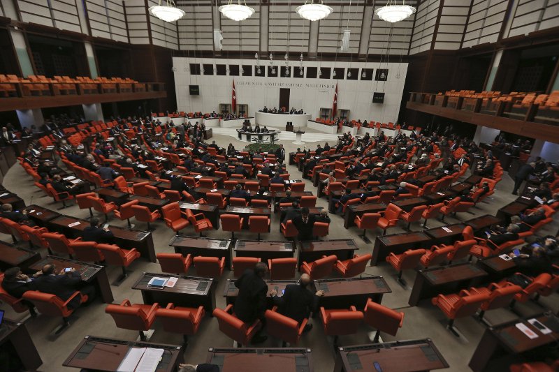 Τούρκοι δικηγόροι: «Το προεδρικό σύστημα του Ερντογάν θα είναι ένα σουλτανάτο» | iefimerida.gr 1