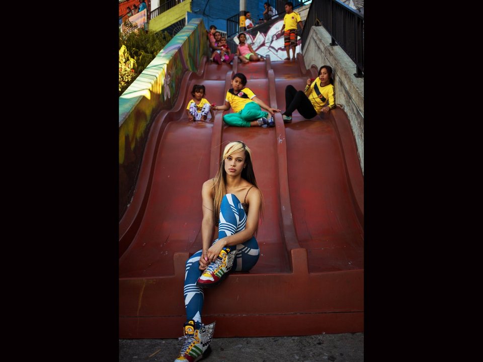 Ποιο θεωρείται ως το «τέλειο γυναικείο πρόσωπο» σε 19 χώρες του κόσμου -Εκρηκτικές Κολομβιανές, καθηλωτικές Θιβετιανές [εικόνες] | iefimerida.gr 13