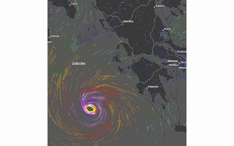 Ένας μεσογειακός κυκλώνας, είναι πιθανό να δημιουργηθεί στο Νότιο Ιόνιο την Παρασκευή/Φωτογραφία: meteo
