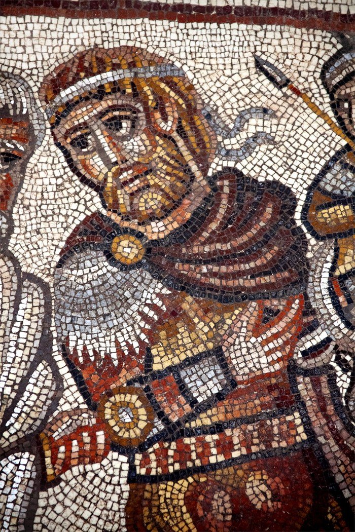 Εκπληκτικής ομορφιάς ψηφιδωτό με τον Μεγαλέξανδρο ανακαλύφθηκε σε αρχαία εβραϊκή συναγωγή [εικόνες & βίντεο] | iefimerida.gr 0