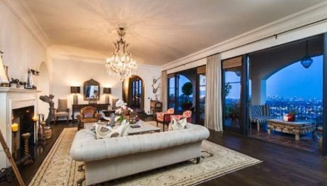 Η Μέγκαν Φοξ δεν χωράει σε 5.300 τ.μ. -Πουλάει το σπίτι για να πάρει μεγαλύτερο [εικόνες] | iefimerida.gr 2