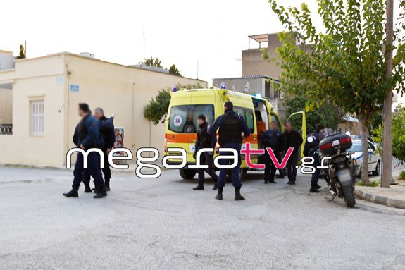 Σοκ στα Μέγαρα για τον παρ' ολίγον παιδοκτόνο: Πυροβόλησε τον γιο του πάνω σε καβγά [εικόνες] | iefimerida.gr 2