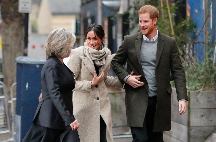 Μέγκαν Μαρκλ, η αχτένιστη πριγκίπισσα -Σάλος με τον ατημέλητο κότσο της [εικόνες & βίντεο] | iefimerida.gr 0