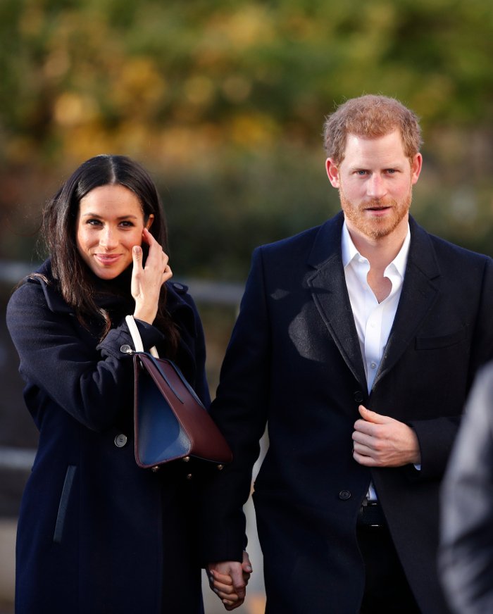 «Εσπασε» η Μέγκαν Μαρκλ το βασιλικό πρωτόκολλο; -Στην εμφάνισή της στο πλευρό του πρίγκιπα Χάρι [εικόνες]  | iefimerida.gr 0