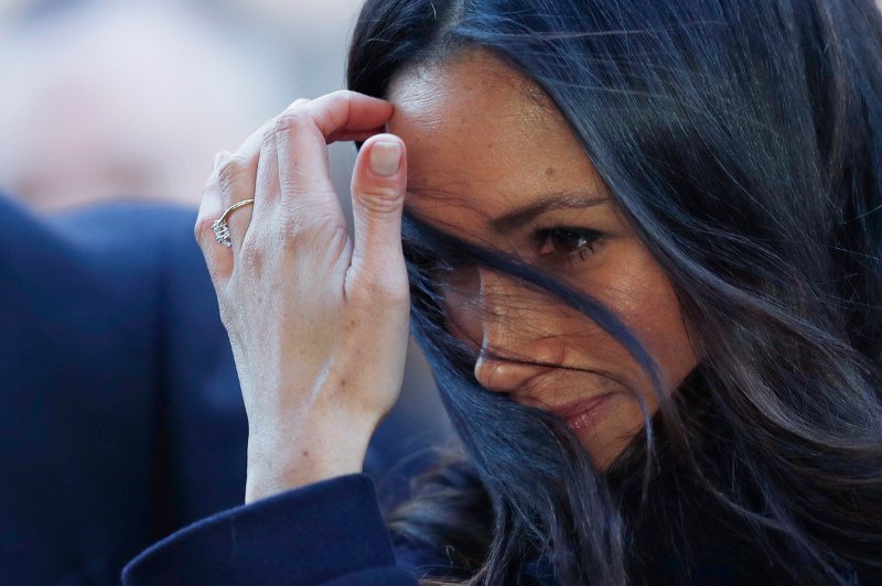 Αυτός είναι ο οίκος μόδας που ράβει το νυφικό της Μέγκαν Μαρκλ -Τα σχέδια έμπνευση [εικόνες] | iefimerida.gr 0