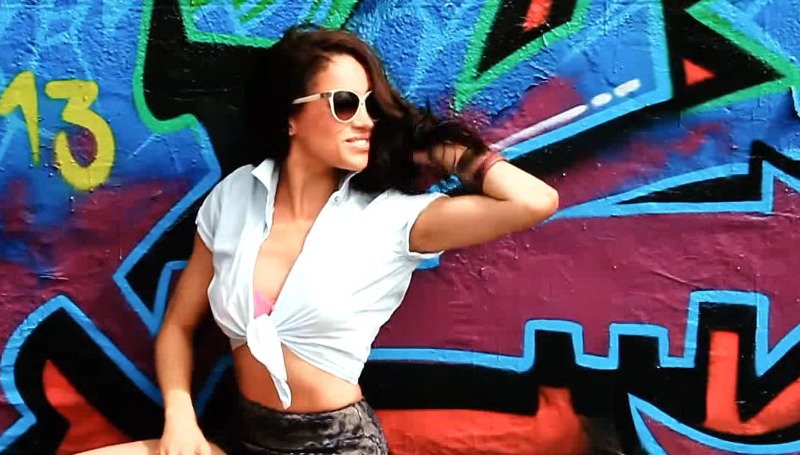 Στην αντεπίθεση το Closer – Τι σχέση έχουν οι σέξι πόζες της Μέγκαν με τις φωτογραφίες της γυμνόστηθης Κέιτ [εικόνες]  | iefimerida.gr 2