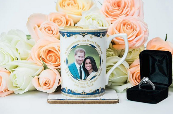 Eστησαν θεματικό μπαρ για το βασιλικό γάμο της Μέγκαν Μαρκλ με τον πρίγκιπα Χάρι [εικόνες] | iefimerida.gr 0