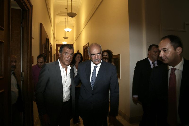 Θεοδωράκης: Αδύνατη η κυβέρνηση από την παρούσα Βουλή - Εκλογές το συντομότερο [βίντεο] | iefimerida.gr 0