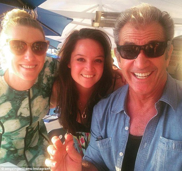 Μελ Γκίμπσον: Ερωτευμένος με καλλονή 35 χρόνια μικρότερή του [εικόνες]  | iefimerida.gr 4