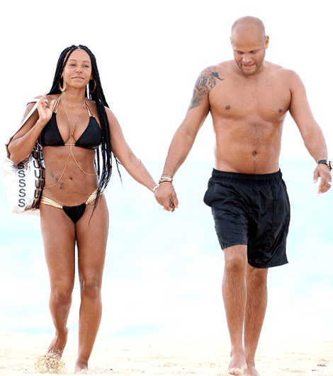 Πρώην Spice Girl με μαγιό πέντε νούμερα μικρότερο [εικόνες] | iefimerida.gr 1