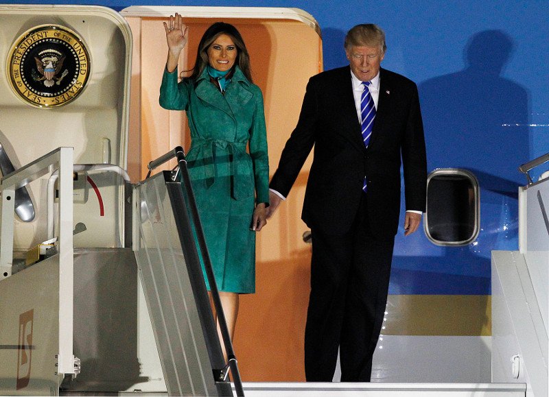 Οι Τραμπ σε νέα επιχείρηση γοητείας της Ευρώπης -Στιλ, ακριβά ρούχα [εικόνες] | iefimerida.gr 1