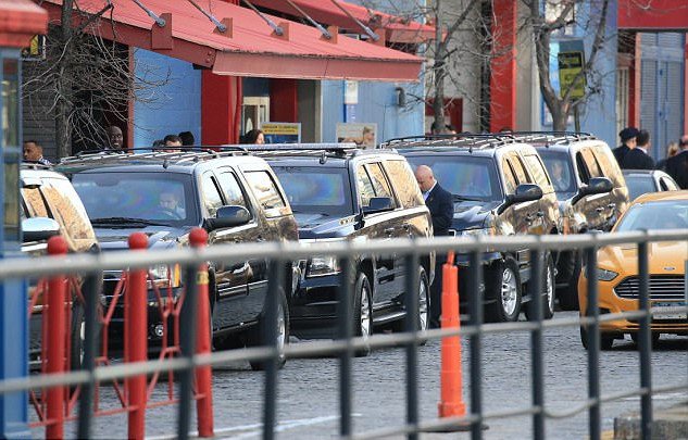 Η Μελάνια Τραμπ πήγε για μπόουλινγκ και την προστάτευαν 30 πράκτορες της Μυστικής Υπηρεσίας | iefimerida.gr 0
