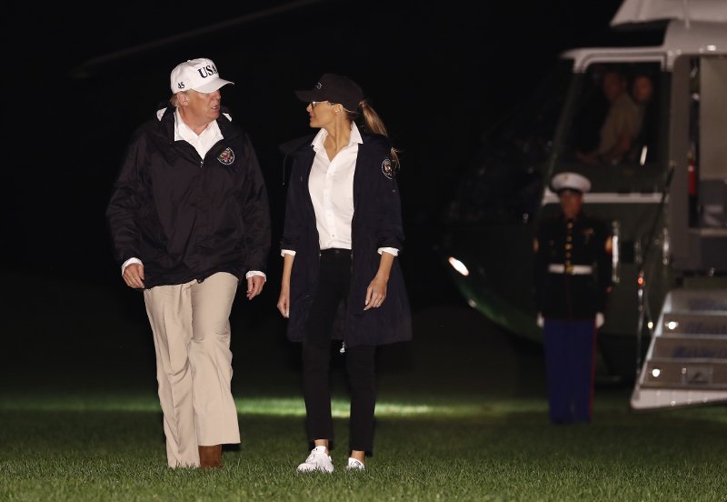 Ο Τραμπ έχει άποψη ακόμη και για τα ψηλοτάκουνα της Μελάνια -Τι σχολίασε [εικόνες] | iefimerida.gr 1