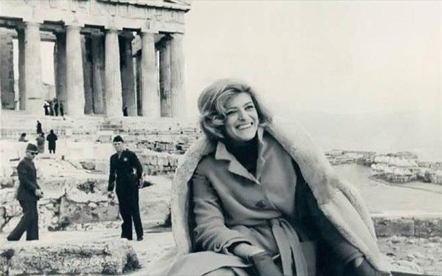 Οραματιζόταν μέχρι τον θάνατό της την επιστροφή των Γλυπτών του Παρθενώνα από το Βρετανικό Μουσείο. Η ίδια ξεκίνησε την εκστρατεία θίγοντας το θέμα επίσημα στη Διεθνή Διάσκεψη Υπουργών Πολιτισμού της UNESCO τον Ιούλιο του 1982