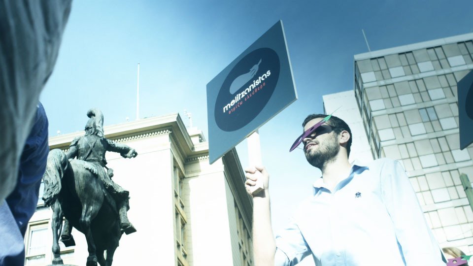 Tο βίντεο για το ηλεκτρονικό τσιγάρο που κάνει τον γύρο του διαδικτύου | iefimerida.gr 1