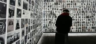 Οποιοι αμφισβητούν το Ολοκαύτωμα των Εβραίων θα καταδικάζονται σε σεμινάριο στο Μουσείο Memorial [εικόνες] | iefimerida.gr 4