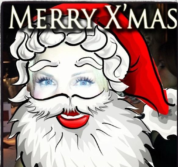 Η Μενεγάκη «έντυσε» τον Ματέο Αϊ Βασίλη-Φόρεσε και η ίδια την... κόκκινη στολή [εικόνες] | iefimerida.gr 0