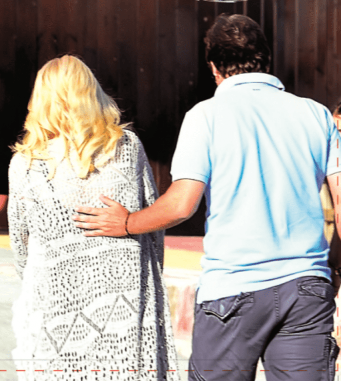 Η Ελένη Μενεγάκη και οι 40 μέρες του βρέφους [εικόνες] | iefimerida.gr 1