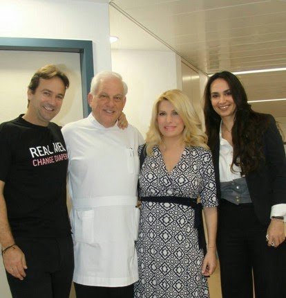 Νέες φωτογραφίες της ευτυχισμένης Ελένης Μενεγάκη μέσα από το μαιευτήριο [εικόνες] | iefimerida.gr 2